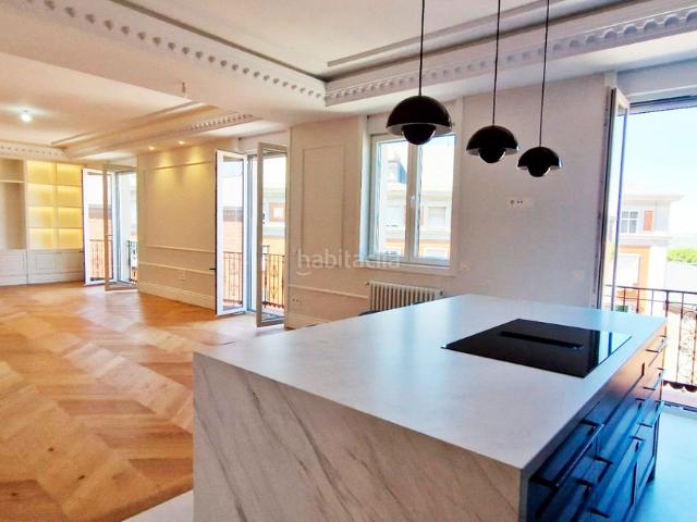 Piso en venta en Madrid, Gaztambide. Elegancia y luz en una reforma excepcional junto a Plaza de Moncloa. Pisos.