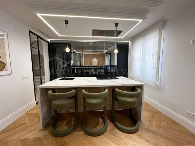 Piso en venta en Madrid, Goya. Exclusividad Absoluta en Calle Goya 5 Suites y Luz Incomparable. Pisos.