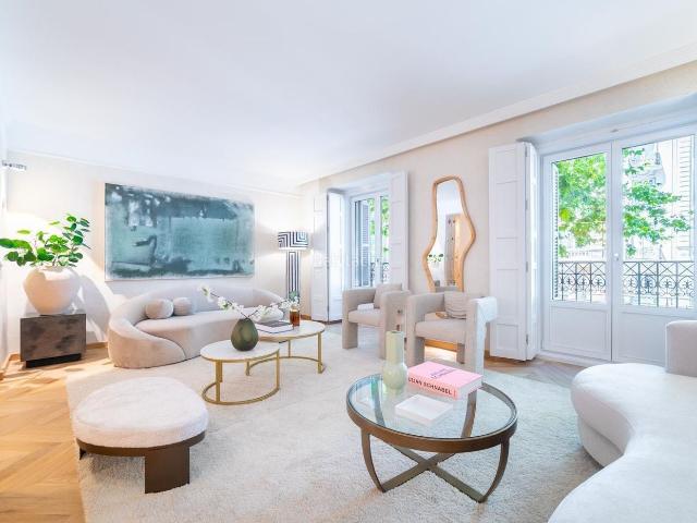 Piso en venta en Madrid, Goya. ESPECTÁCULAR piso de LUJO de 175 m2 con balcones en FINCA CLÁSICA Barrio de Salamanca. Pisos.