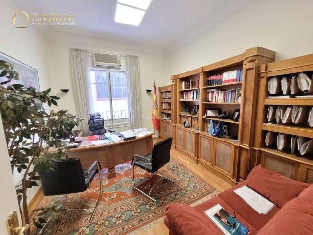 Piso en venta en Madrid, Guindalera. MAGNÍFICO BAJO CON ALTURA DE ENTREPLANTA DE 5 HABITACIONES EN GUINDALERA. Pisos.