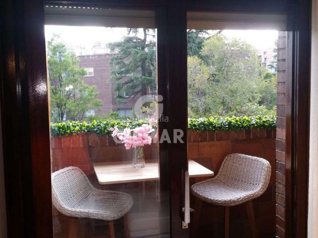 Piso en venta en Madrid, Guindalera. Apartamento reformado con terraza en GuindaleraUbicado en el barrio de Guindalera, dentro del emblemático distrito de Salamanca, s. Pisos.