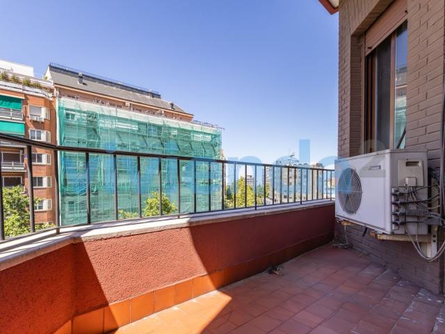 Piso en venta en Madrid, Guindalera. Piso en Guindalera, 167 m2, 4 dormitorios, 2 baxF1os, 1.550.000 euros. Pisos.