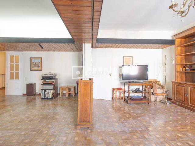Piso en venta en Madrid, Guindalera. REDPISO PARQUE DE LAS AVENIDAS VENDE EN EXCLUSIVA FANTÁSTICA VIVIENDA EN AVENIDA DE BRUSELAS. Pisos.