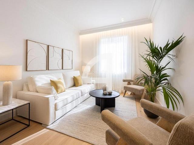 Piso en venta en Madrid, Ibiza. MAGNIFICO PISO UBICADO EN EL CODICIADO BARRIO DE IBIZA. Pisos.