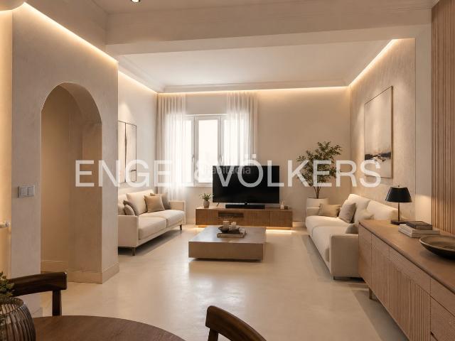 Piso en venta en Madrid, Ibiza. Piso alto exterior en el eje Ibiza y Goya junto al Retiro. Pisos.