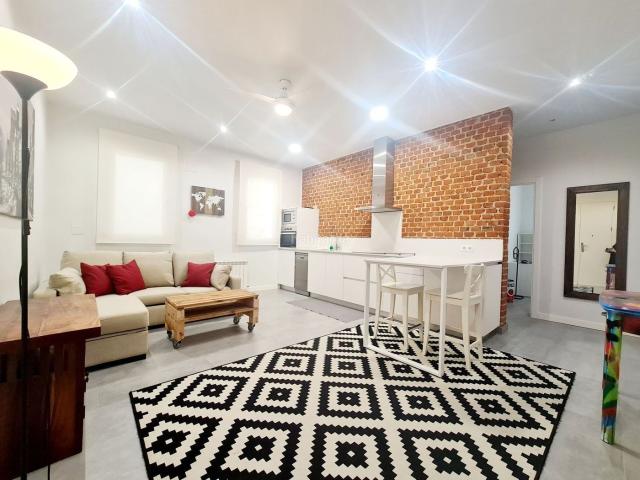 Piso en venta en Madrid, Ibiza. Piso en venta en Retiro Ibiza, 2 dormitorios. Pisos.