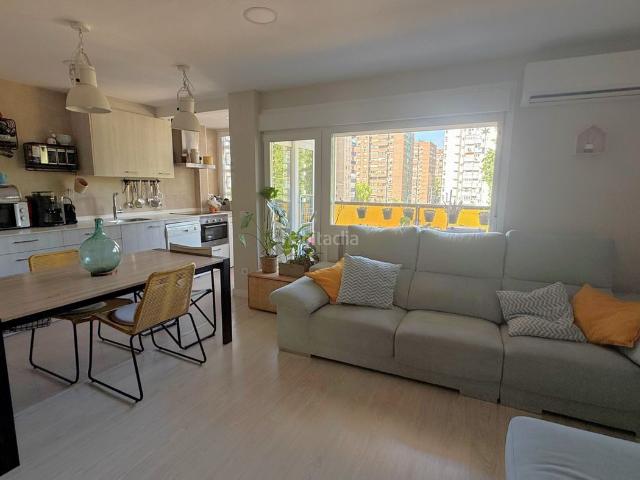 Piso en venta en Madrid, La Paz. ESTUDIO HOME MADRID OFRECE piso de 89 m2 construidos, según catastro, cerca de la playa, en La Paz. Pisos.