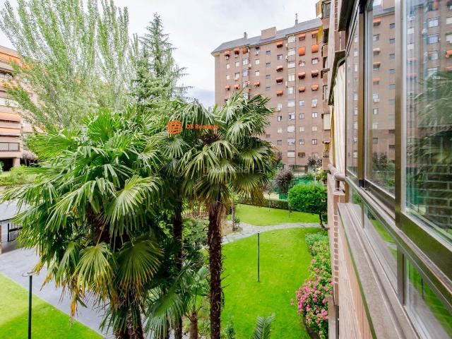 Piso en venta en Madrid, La Paz. Piso en Alfredo Marquerie. Pisos.