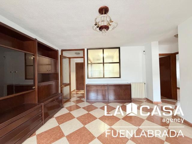 Piso en venta en Madrid, Las Águilas. Piso Calle Aldeanueva de la Vera, Madrid. Pisos.