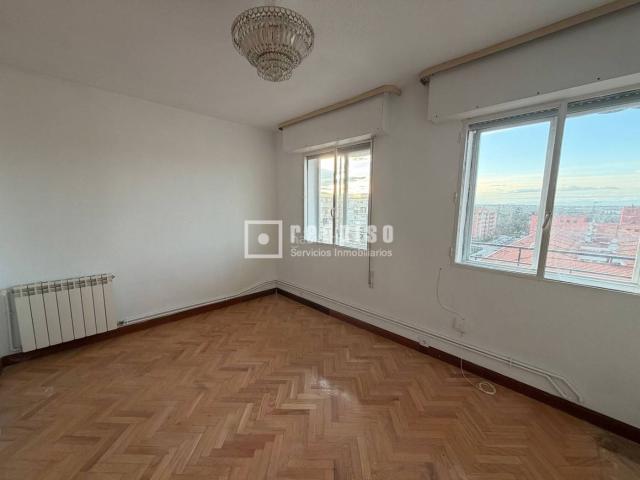 Piso en venta en Madrid, Las Águilas. Piso en venta Cale Fuente del Tiro, Latina, Madrid. Pisos.