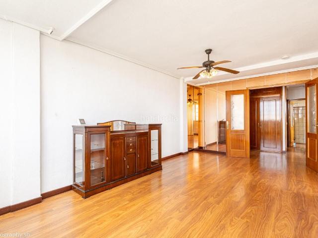 Piso en venta en Madrid, Las Águilas. Pisos.