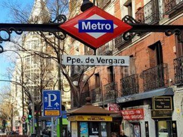 Piso en venta en Madrid, Lista. Ven a conocer tu nuevo hogar en el corazón del Barrio Salamanca!. Pisos.