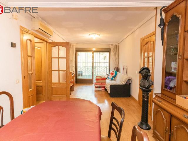 Piso en venta en Madrid, Los Cármenes. Pisos.