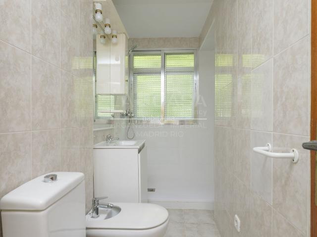 Piso en venta en Madrid, Lucero. IDEAL PISO EN CUART. Pisos.