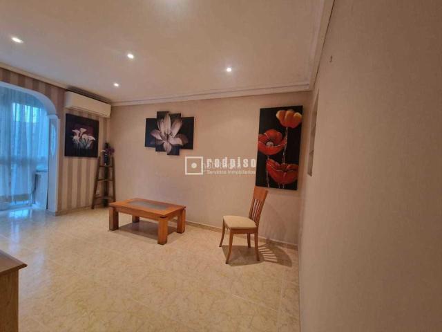 Piso en venta en Madrid, Lucero. MAGNÍFICA OPORTUNIDAD!. Pisos.