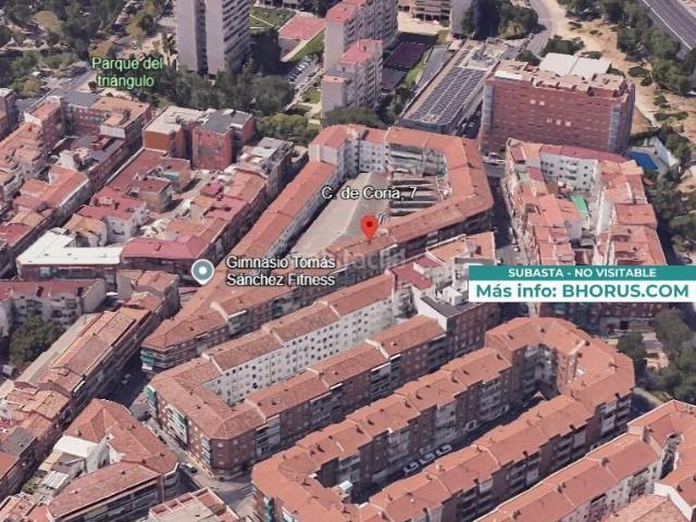 Piso en venta en Madrid, Lucero. Pisos.