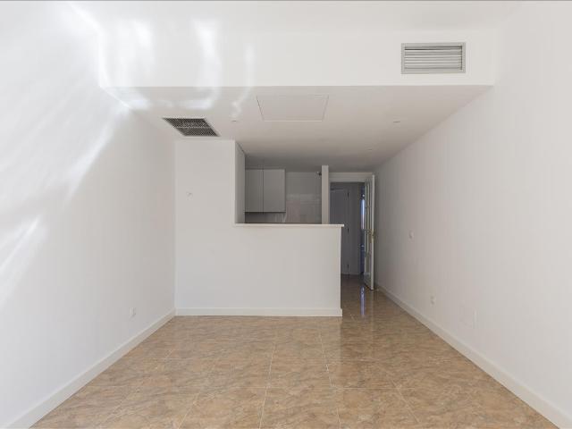 Piso en venta en Madrid, Madrid en Calle Cantueso