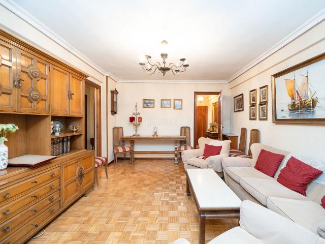 Piso en venta en Madrid, Marroquina. Pisos.
