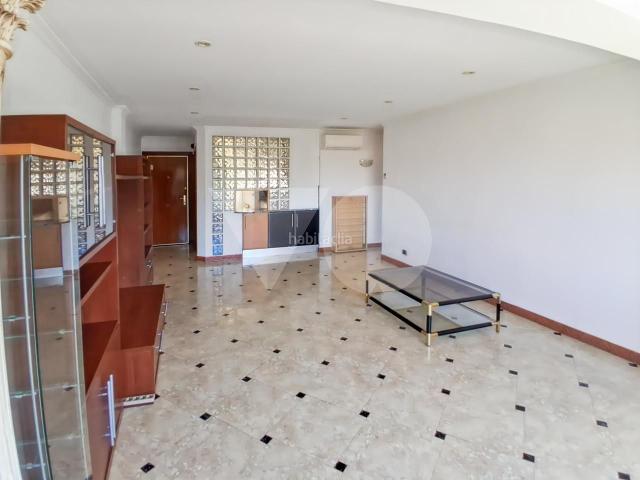 Piso en venta en Madrid, Media Legua. Piso en venta en Camino de los Vinateros, Moratalaz, Madrid. Pisos.
