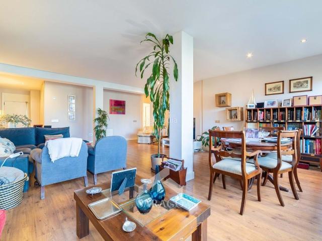 Piso en venta en Madrid, Mirasierra. Pisos.
