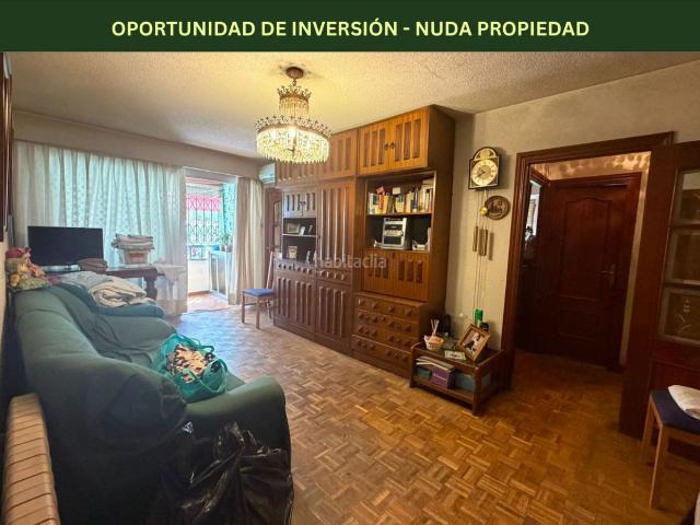 Piso en venta en Madrid, Moscardó. NUDA PROPIEDAD en venta en Paseo Santa María de la Cabeza. Pisos.