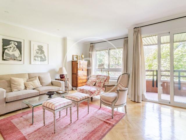 Piso en venta en Madrid, Nueva España. Piso en venta en Paseo de la Habana. Pisos.