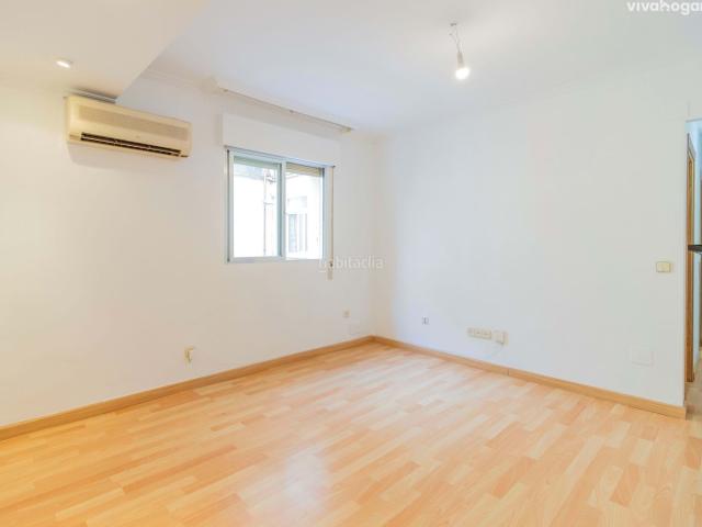 Piso en venta en Madrid, Opañel. Pisos.