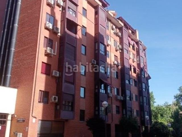 Piso en venta en Madrid, Orcasitas. Pisos.
