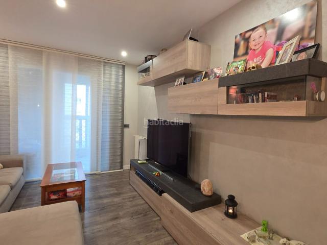 Piso en venta en Madrid, Orcasitas. Pisos.