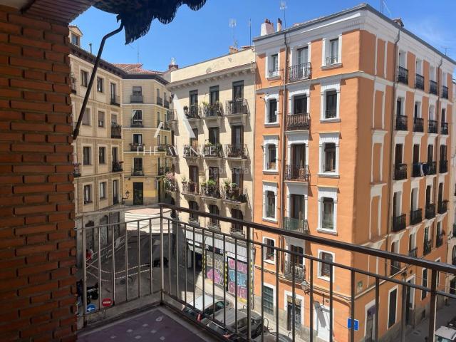 Piso en venta en Madrid, Palacio. PISO PARA REFORMAR EN LA LATINA. Pisos.