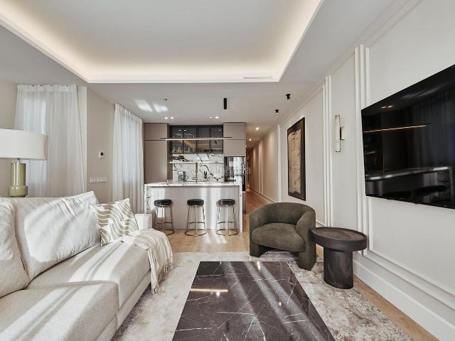 Piso en venta en Madrid, Palacio. Pisos.