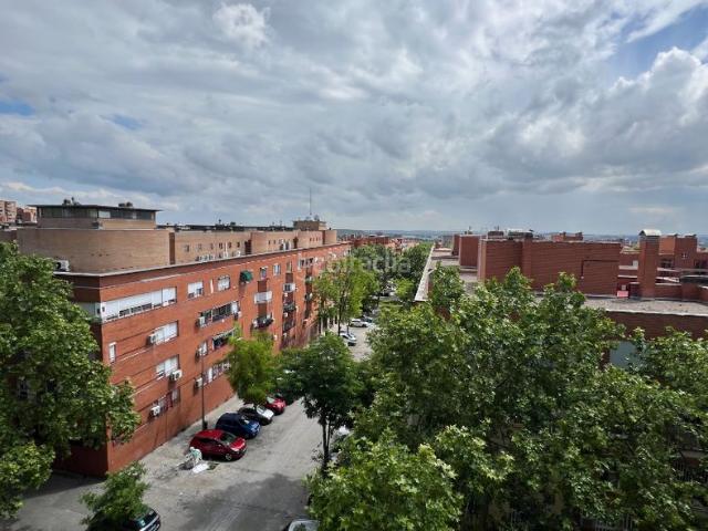 Piso en venta en Madrid, Palomeras Bajas. Pisos.