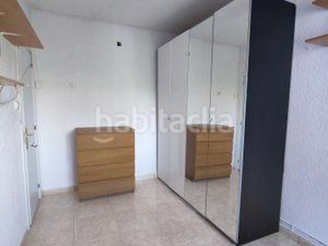 Piso en venta en Madrid, Palomeras Bajas. VIVIENDA EN RENTABILIDAD. Pisos.