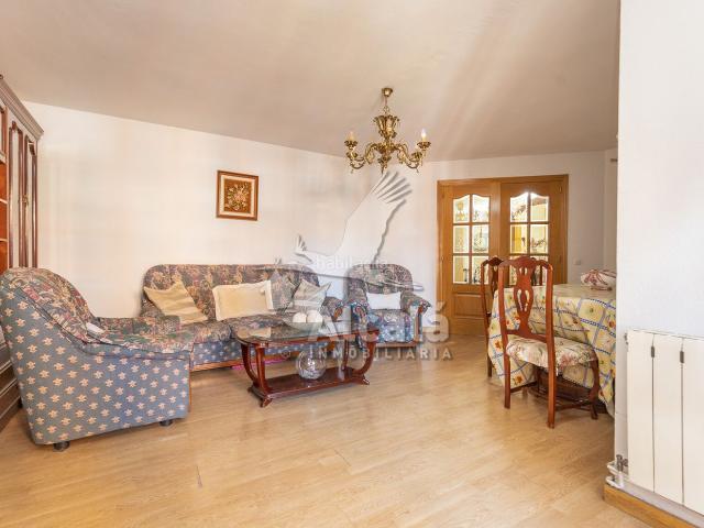 Piso en venta en Madrid, Palomeras Sureste. Gran piso en Madrid. Pisos.