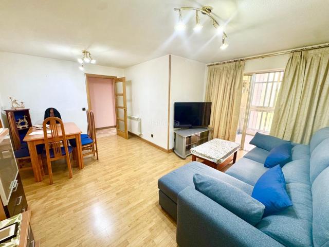Piso en venta en Madrid, Palomeras Sureste. Piso en venta en Calle de Gerardo Diego. Pisos.