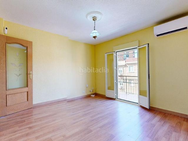 Piso en venta en Madrid, Palomeras Sureste. Pisos.