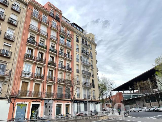 Piso en venta en Madrid, Palos de Moguer. Inmueble con ascensorsobre calle GENERAL LACY, casi esquina con calle DELICIAS. Pisos.