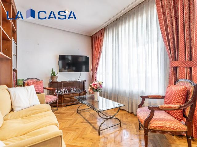 Piso en venta en Madrid, Palos de Moguer. Pisos.