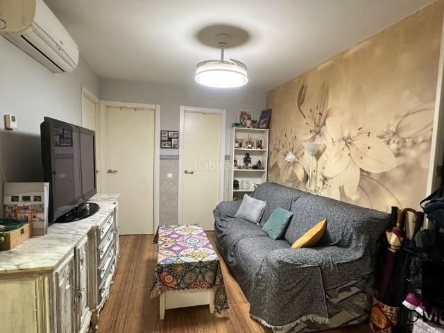 Piso en venta en Madrid, Peñagrande. ESTUDIO HOME MADRID OFRECE inmueble de 48 m2 según catastro, en planta baja, con orientación este, en el barrio de Peñagrande. Pisos.