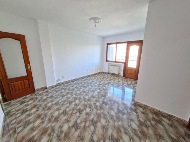 Piso en venta en Madrid, Peñagrande. Gran oportunidad cerca del metro de Peñagrande, con fachada de Sate. Pisos.