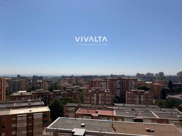 Piso en venta en Madrid, Pinar del Rey. Dos viviendas en una! Exclusiva oportunidad en López de Hoyos con vistas panorámicas. Pisos.