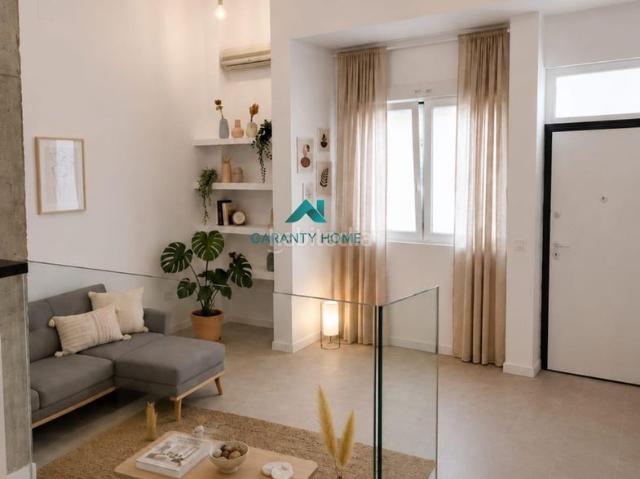Piso en venta en Madrid, Portazgo. Gran oportunidad en Puente de Vallecas! ideal para inversores o primera vivienda. Pisos.