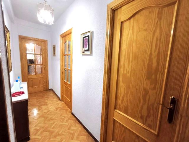 Piso en venta en Madrid, Portazgo. PISO DE 3 DORMITORIOS Y TERRAZA. ARROYO DEL OLIVAR. Pisos.