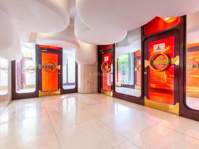 Piso en venta en Madrid, Prosperidad. Un lienzo en blanco en un edificio icónico. Pisos.