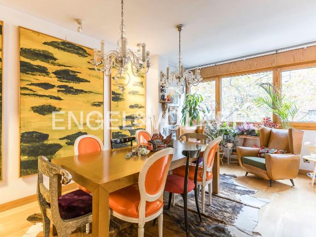 Piso en venta en Madrid, Prosperidad. Excepcional y luminosa vivienda de diseño atemporal con piscina. Pisos.