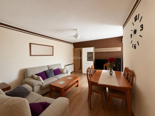 Piso en venta en Madrid, Pradolongo. Vivienda en exclusiva con Urbamar en Usera 3 hab, 2 terrazas y junto a Pradolongo. Pisos.