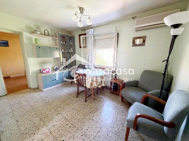 Piso en venta en Madrid, Pueblo Nuevo. Grupo Inmobiliario Miracasa VENDE vivienda de 3 dormitorios en Calle Sauzal. Pisos.