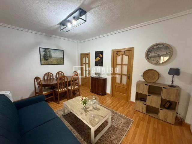 Piso en venta en Madrid, Pueblo Nuevo. PISO ACOGEDOR DE 2 DORMITORIOS EN LA ZONA DE ASCAO!. Pisos.