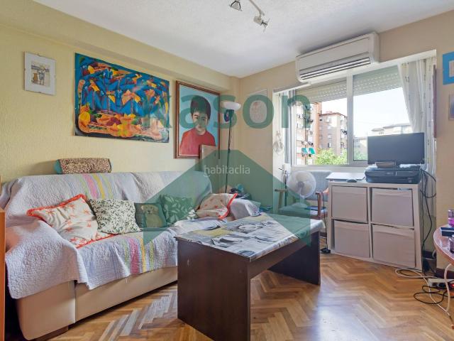 Piso en venta en Madrid, Pueblo Nuevo. Pisos.