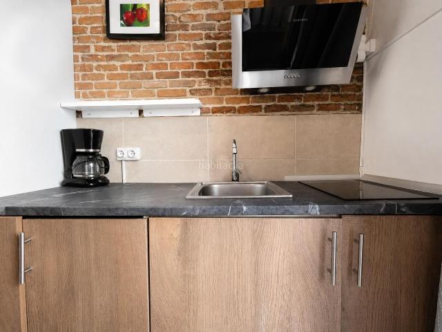 Piso en venta en Madrid, Puerta del Ángel. Lote de dos viviendas en un único activo de 85 m2 en Puerta del Ángel, ideal inversores. Pisos.